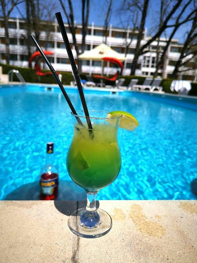 德切巴尔酒店 尼普顿 外观 照片
